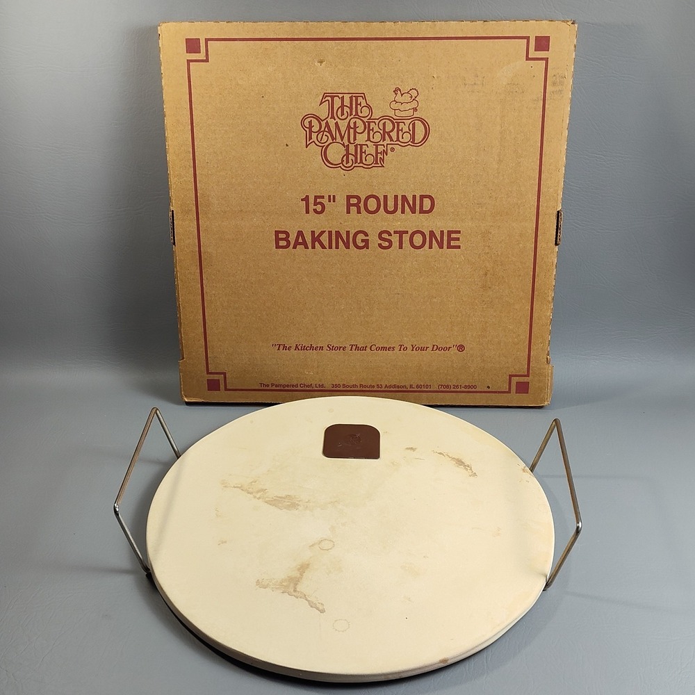 PAMPERED CHEF 15" Diameter Round Baking Pizza Stone W/ Carrying Rack & Scraper
